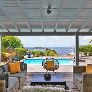 Life Is Good In Villa Cul de Sac