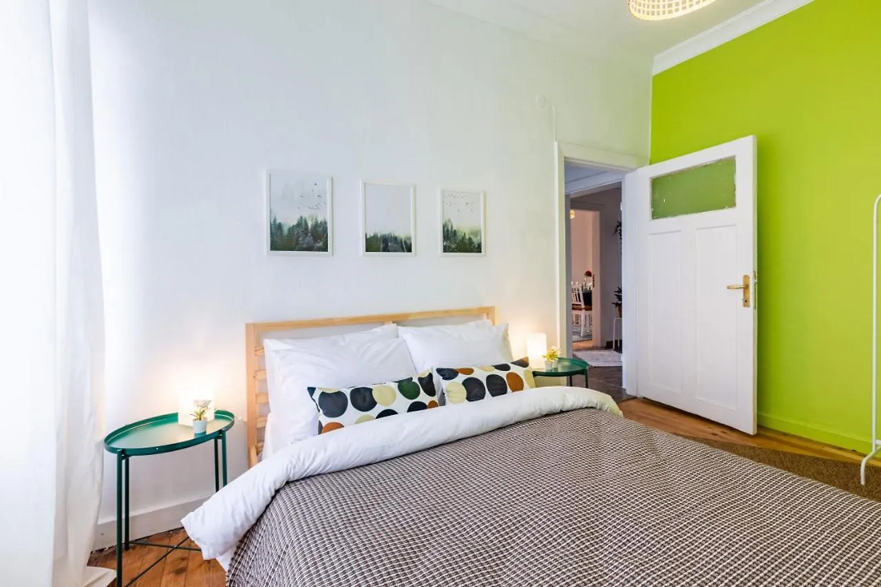 Colorful Flat With Excellent Location Near Trendy Attractions In Kadikoy Appartement Istanboel Turkije